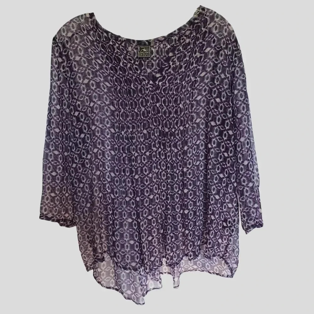 Casual studio women blouse size small purple/green /black